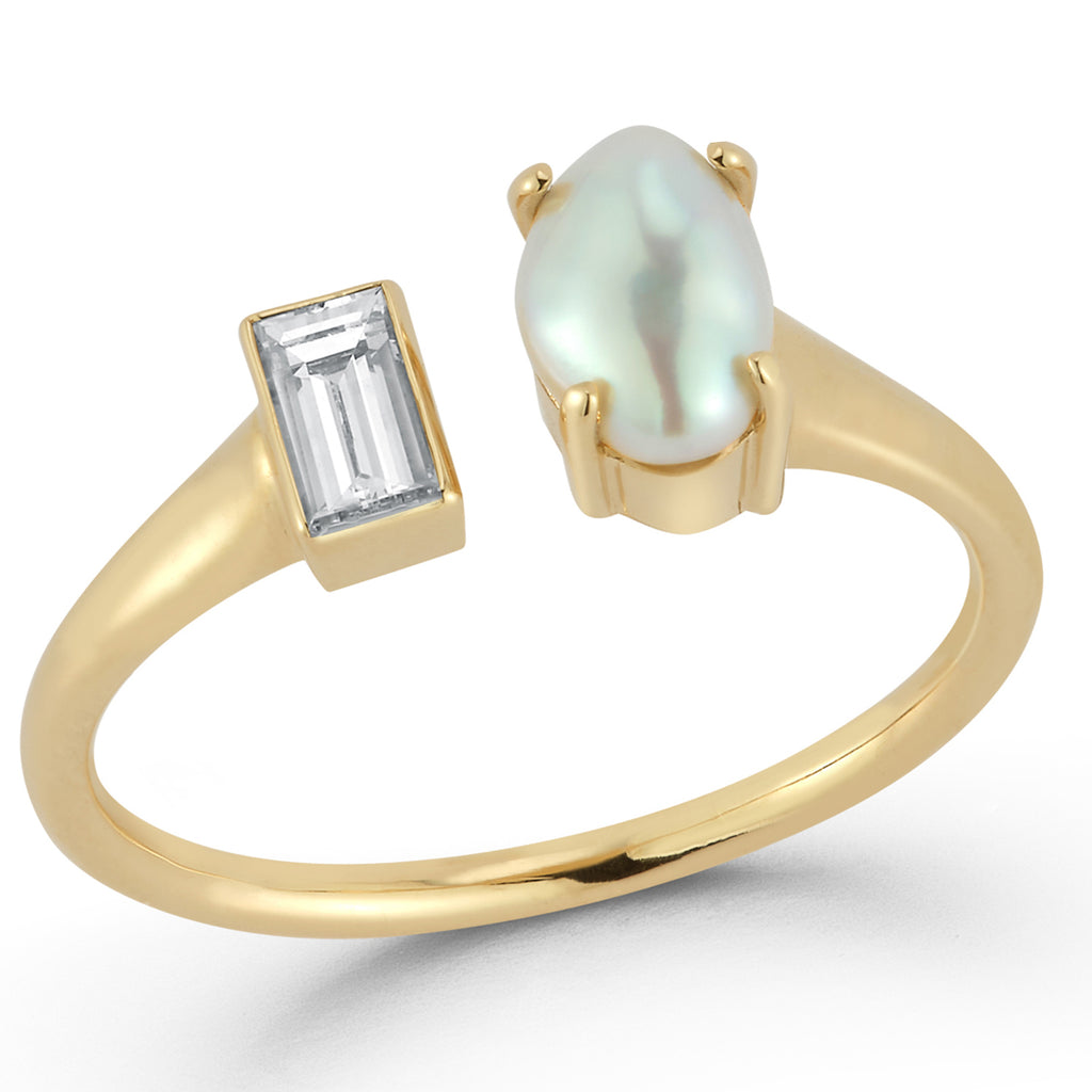 Alternative engagement ring pearl and baguette diamond toi et moi ring 14k yellow gold
